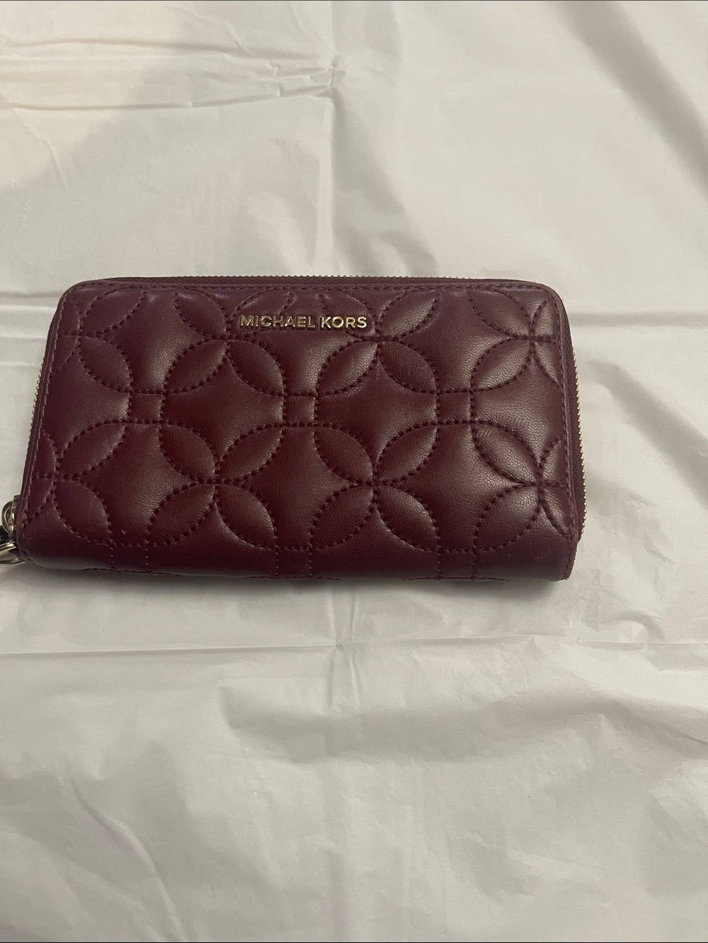 Michael Kors Quilted Zip Wallet - Wine
